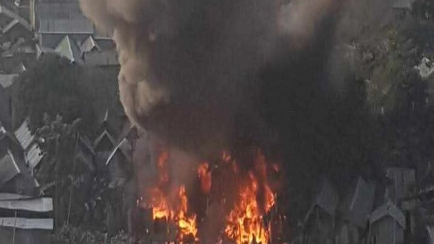 বনানীর কড়াইল বস্তিতে আগুন